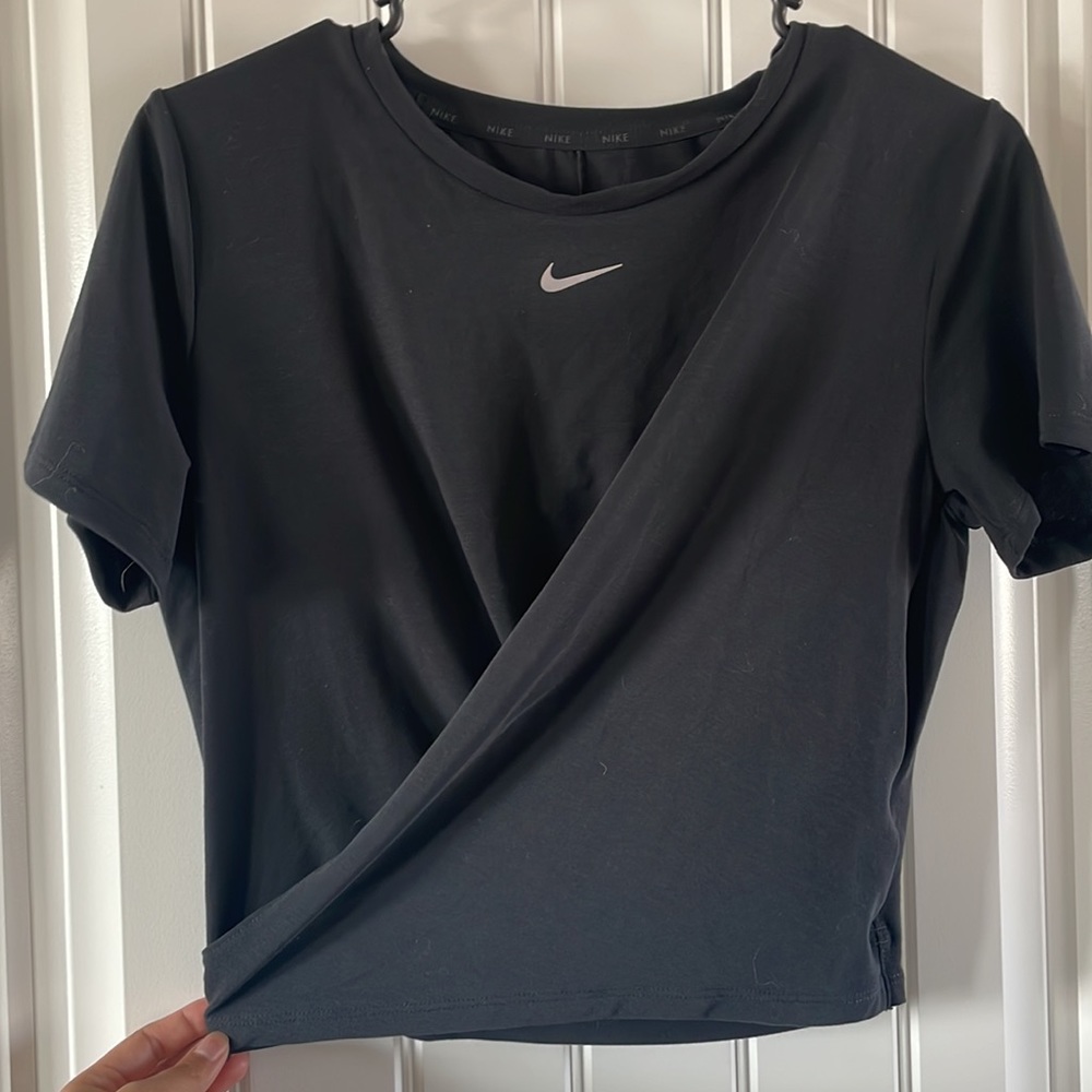 NWT Nike crop top